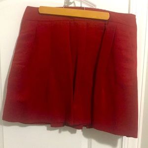 Mini pleated lined skirt with side pockets NWOT